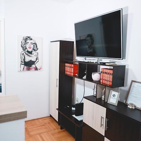 Lucasa Apartment Subotica Bagian luar foto