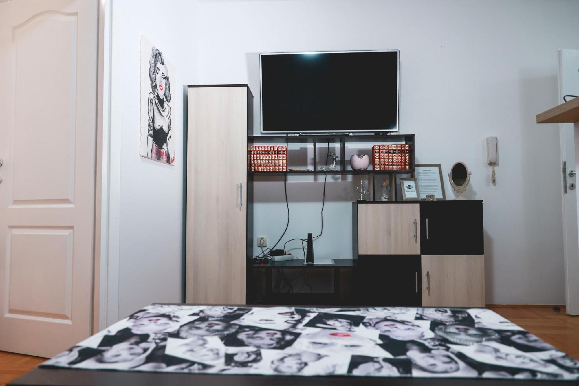 Lucasa Apartment Subotica Bagian luar foto